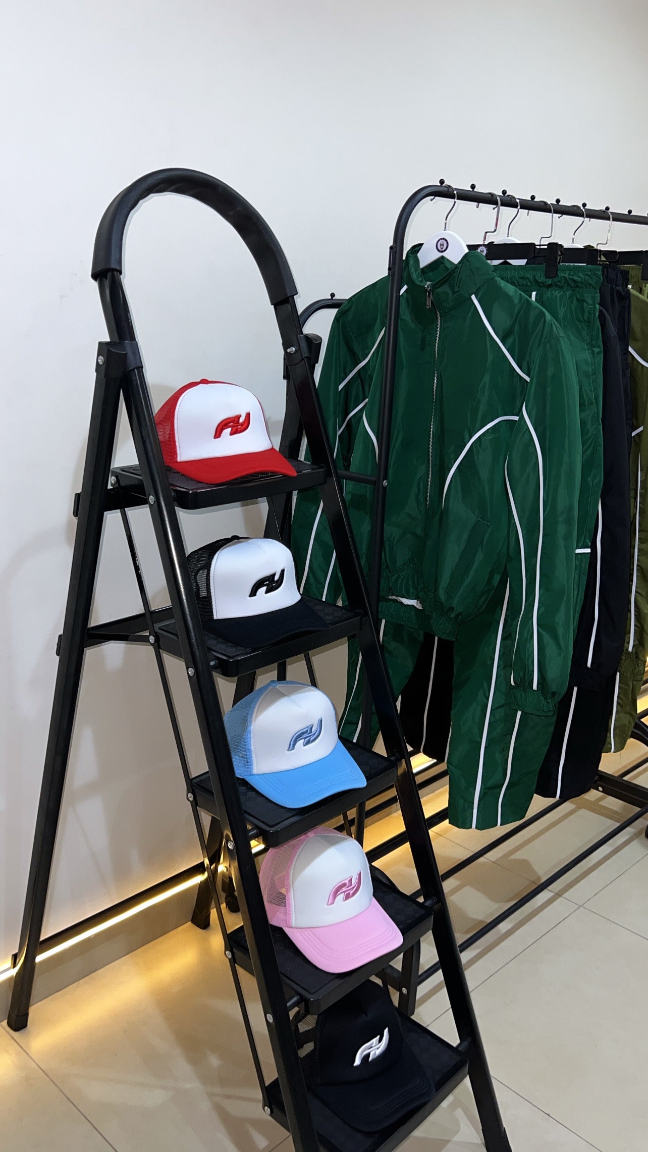 KL Windbreaker Tracksuit