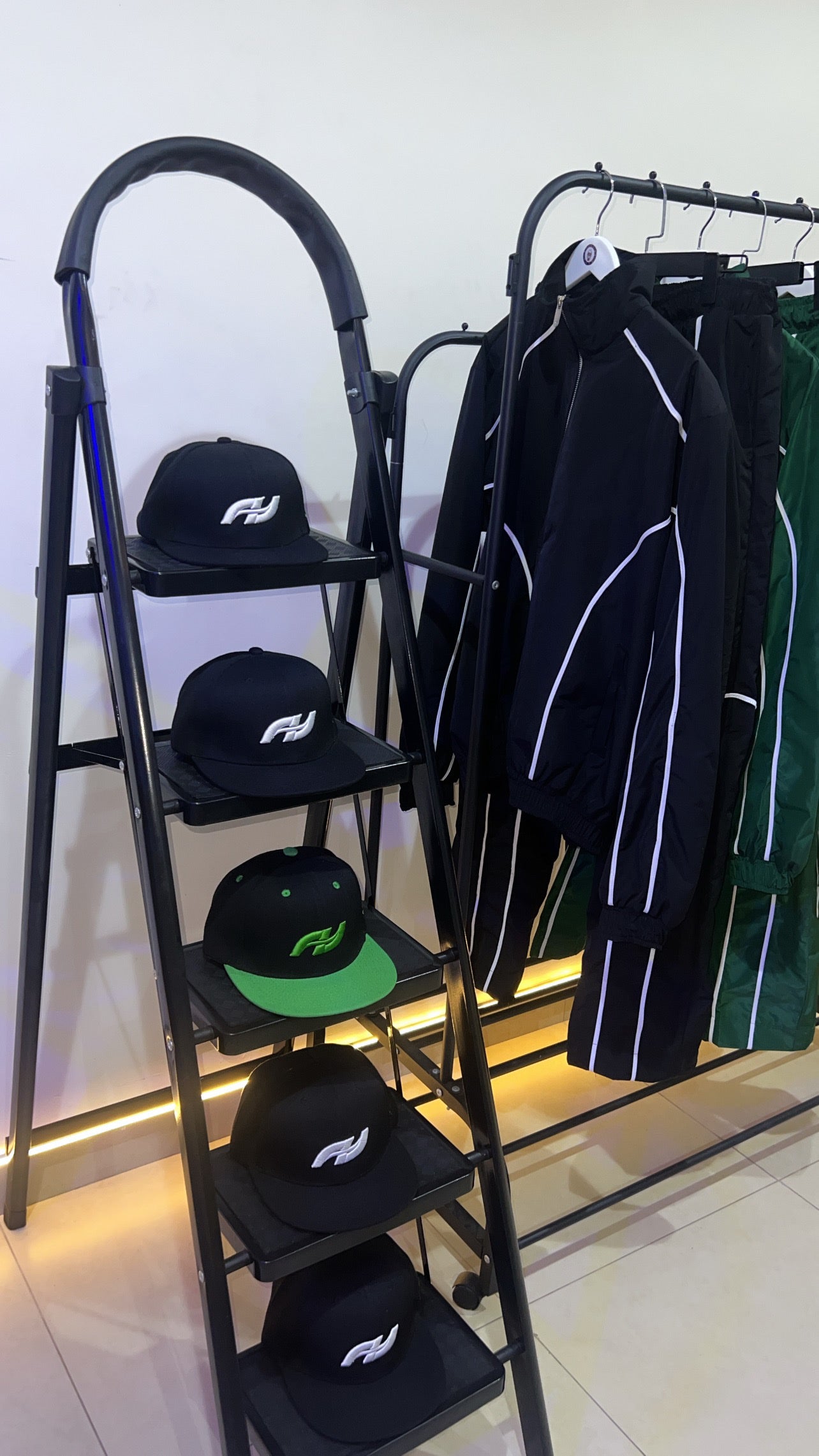 KL Windbreaker Tracksuit